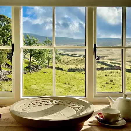 Crina Bottom - Offgrid Mountain Escape In The Yorkshire Dales National Park * Ingleton (North Yorkshire)