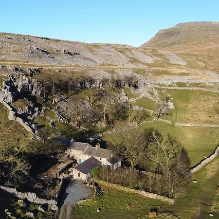 Crina Bottom - Offgrid Mountain Escape In The Yorkshire Dales National Park * Ingleton (North Yorkshire)