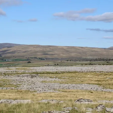 Hotell Crina Bottom - Offgrid Mountain Escape In The Yorkshire Dales National Park