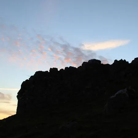 Crina Bottom - Offgrid Mountain Escape In The Yorkshire Dales National Park 잉글턴
