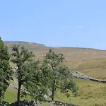 Hotel Crina Bottom - Offgrid Mountain Escape In The Yorkshire Dales National Park *